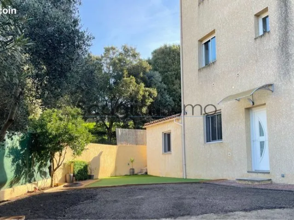 Appartement T3 à vendre à Appietto avec jardin privatif