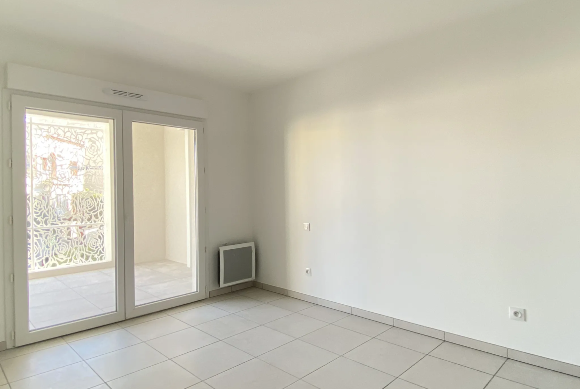 Appartement 4 pièces avec terrasse et parking au centre-ville de Perpignan 