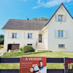 Pavillon de 190 m2 habitable sur terrain clos à Guyonvelle