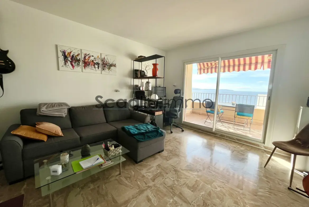 Bel appartement T2 à vendre à Ajaccio avec vue mer 