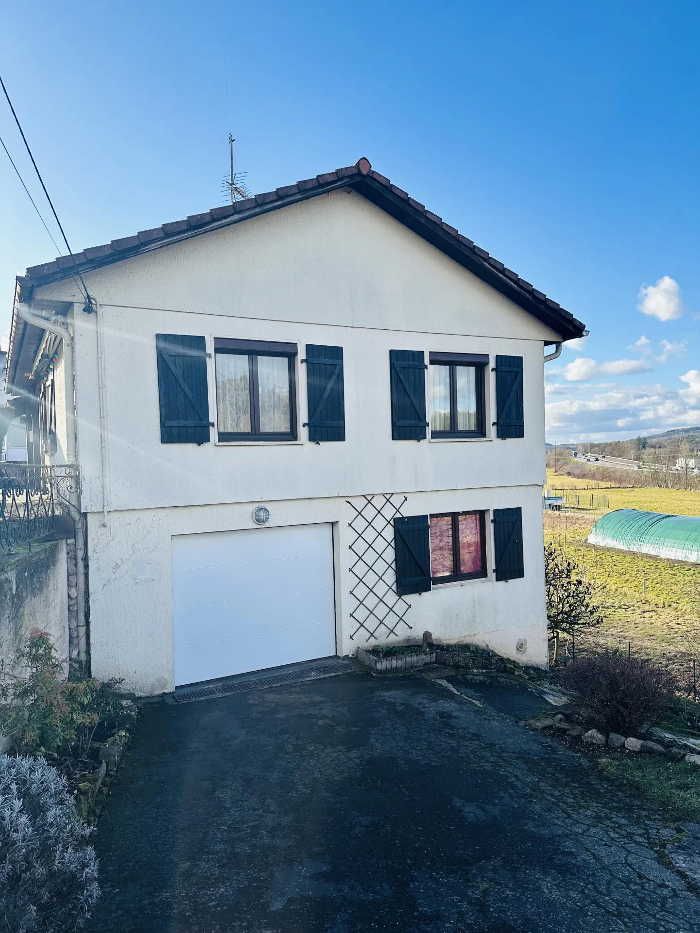 Maison individuelle à Pouxeux - 3 chambres, garage et jardin à 149 000 € 