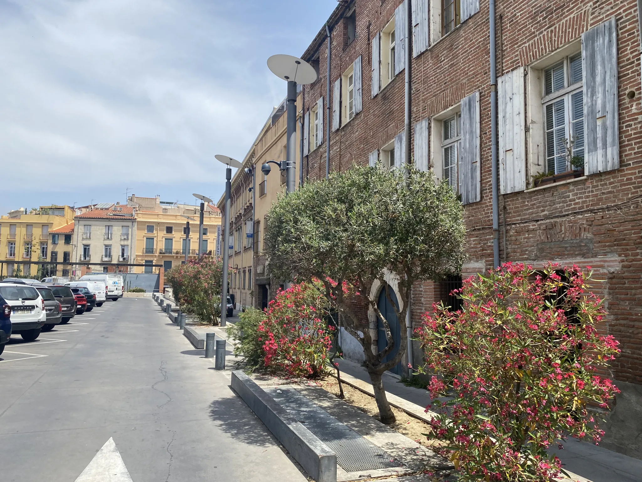 Appartement atypique avec terrasse au dernier étage à Perpignan 