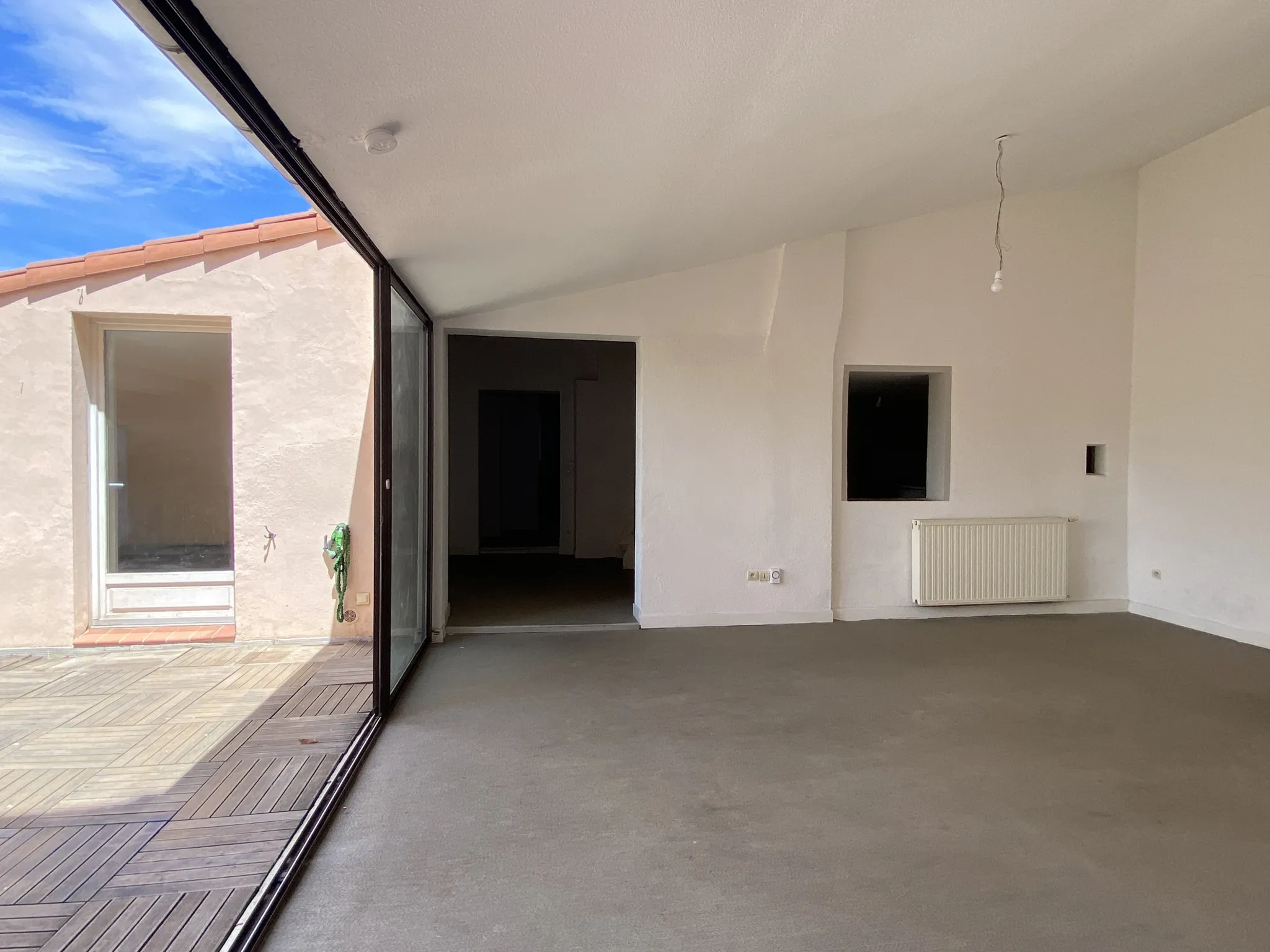 Appartement atypique avec terrasse au dernier étage à Perpignan 