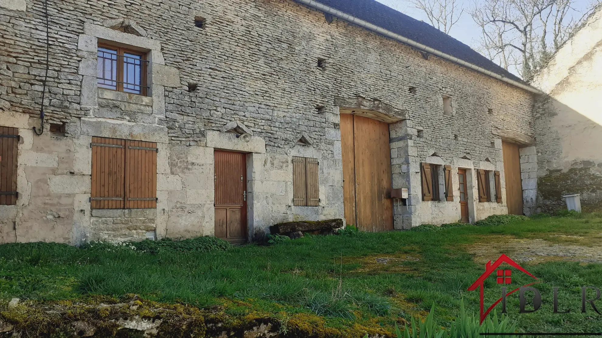 Maison de campagne rénovée avec terrain à St-Seine-l'Abbaye 