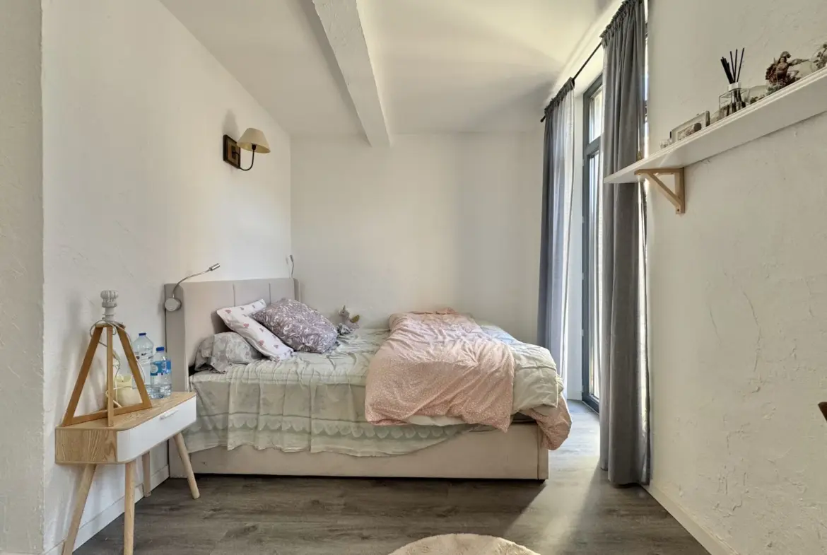 Appartement T3 avec terrasse à Hyères, quartier prisé 