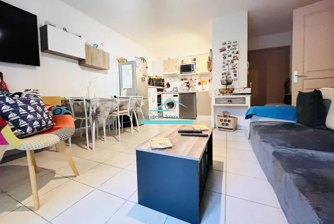 À vendre : Appartement T2 avec balcon et stationnement à Sète 