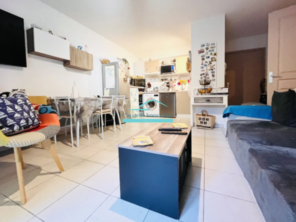 À vendre : Appartement T2 avec balcon et stationnement à Sète