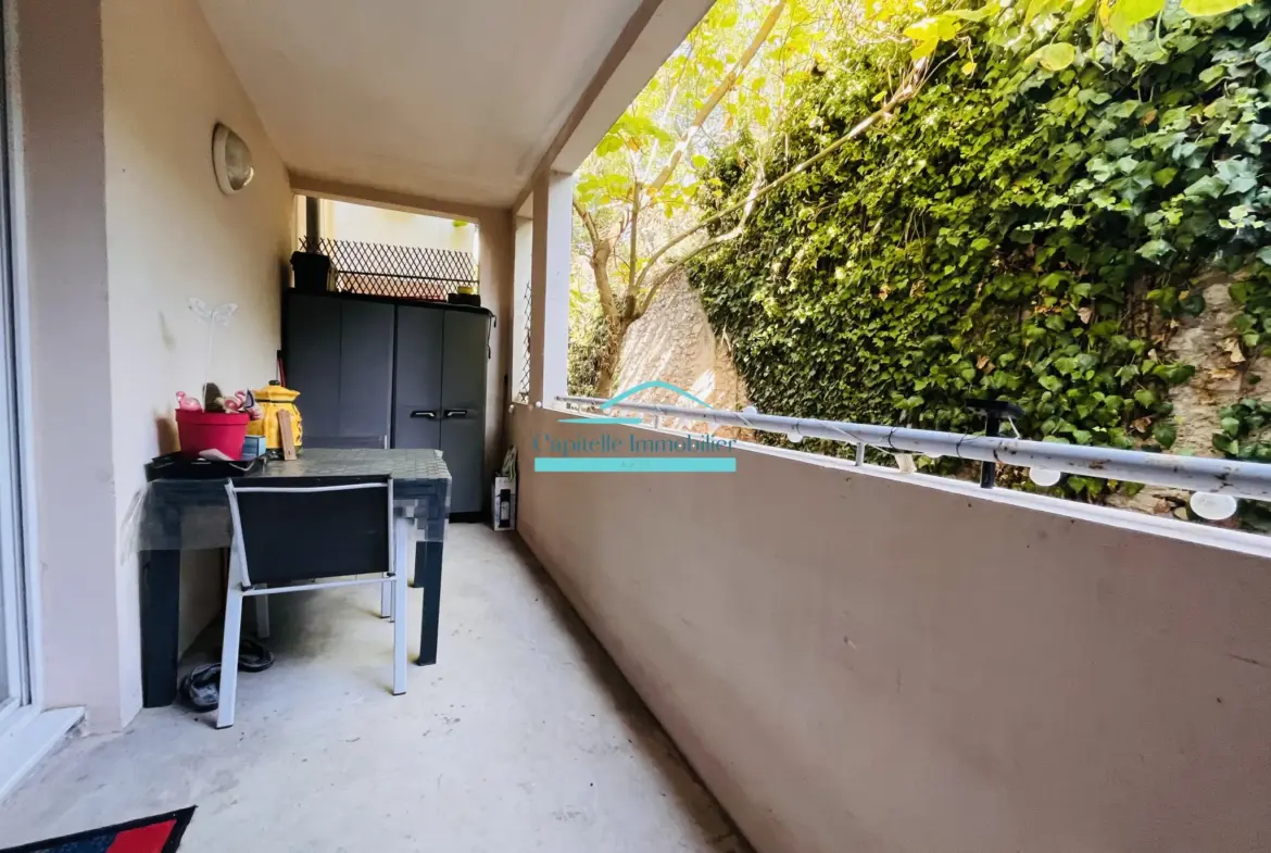 À vendre : Appartement T2 avec balcon et stationnement à Sète 