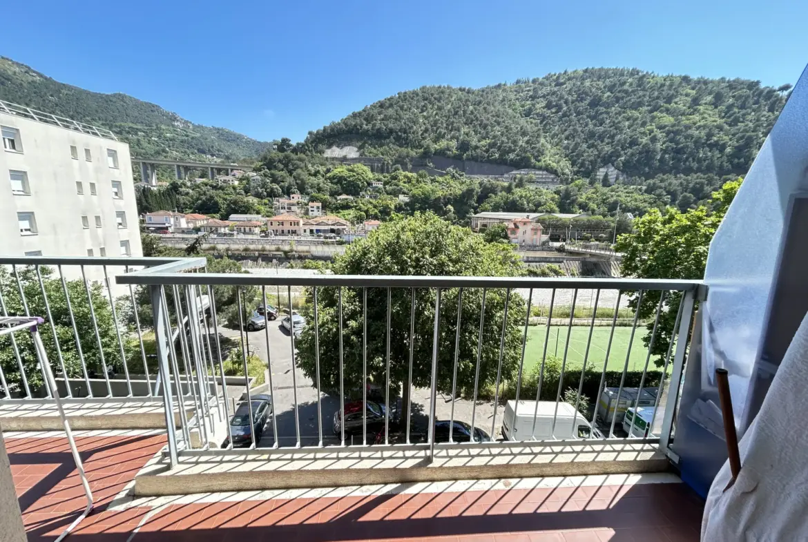 Charmant Appartement 3 Pièces à Nice Est - 58 m² 