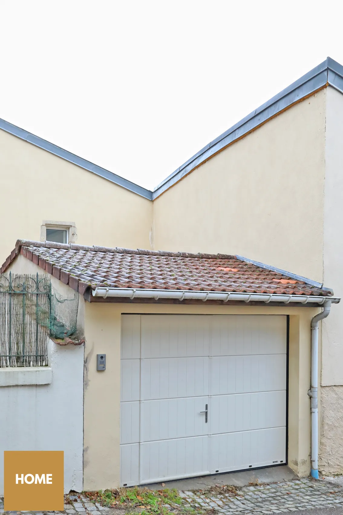 Maison Style Loft Rénovée à Nancy - 130 m² avec Patio 