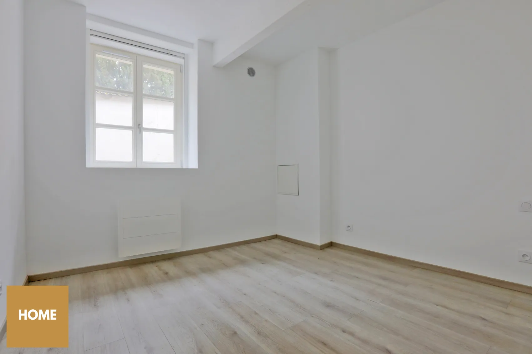 Maison Style Loft Rénovée à Nancy - 130 m² avec Patio 