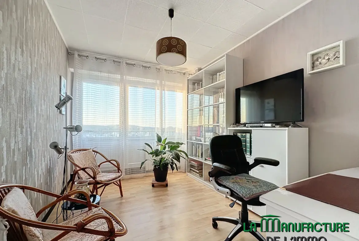 Bel Appartement F5 avec Balcon à Saint-Étienne - Parc du Portail Rouge 