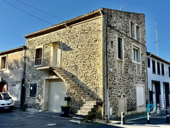 Charmante Maison Vigneronne 160 m² avec Garage à Saint-Thibéry