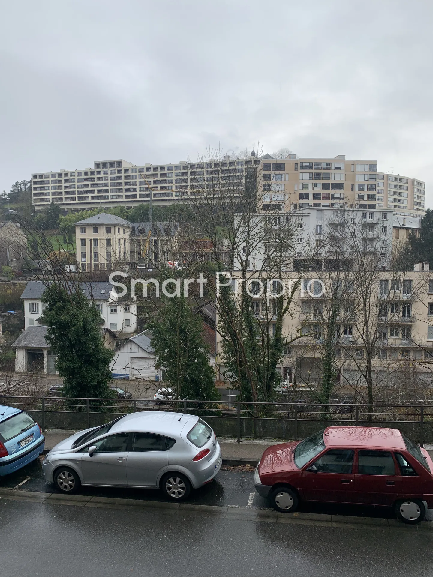 À Tulle, maison à vendre de 97 m² avec 3 garages et jardinet 