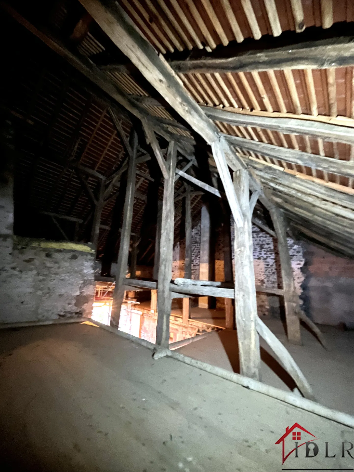 Maison de Village à Rénover avec Potentiel à Melisey 