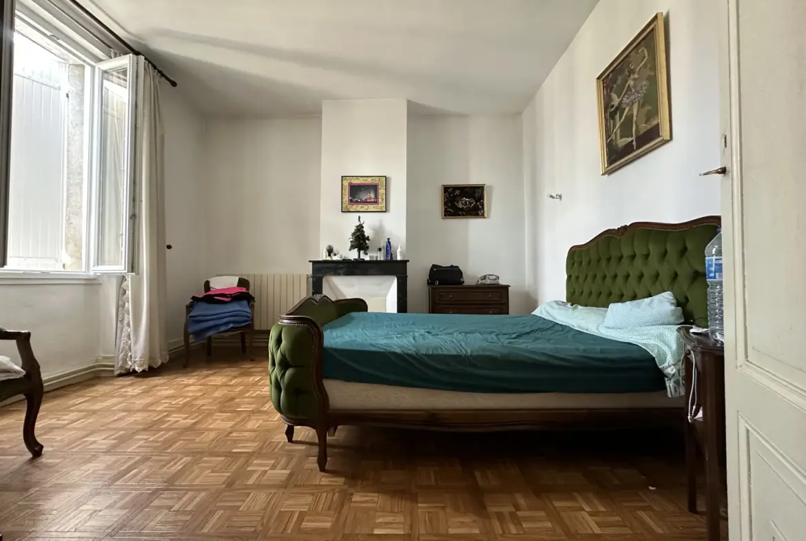 Charmante Maison de Ville en Pierre avec Jardin à Villeneuve-sur-Lot 