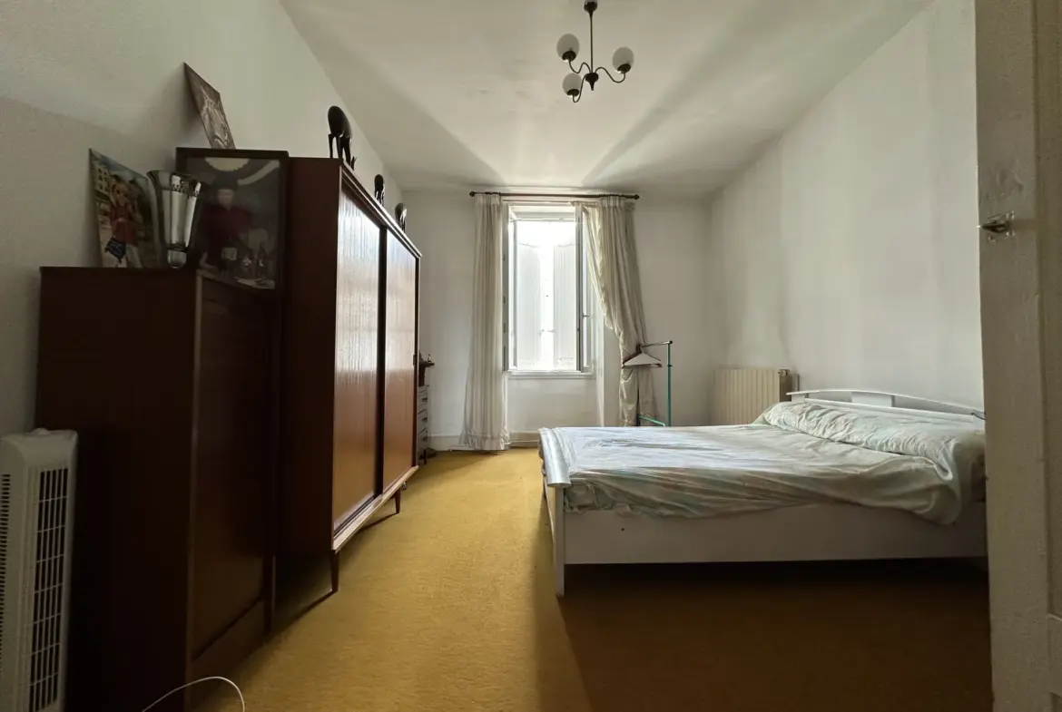 Charmante Maison de Ville en Pierre avec Jardin à Villeneuve-sur-Lot 