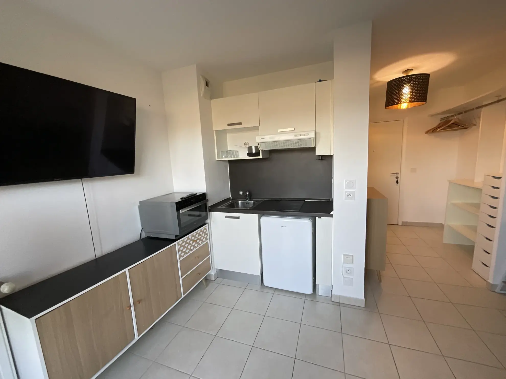 Studio meublé avec superbe vue dégagée à Nice 