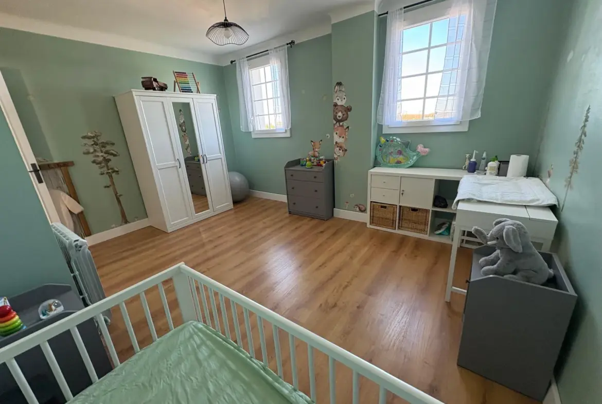 Maison rénovée avec 4 chambres à Vic-en-Bigorre à vendre 