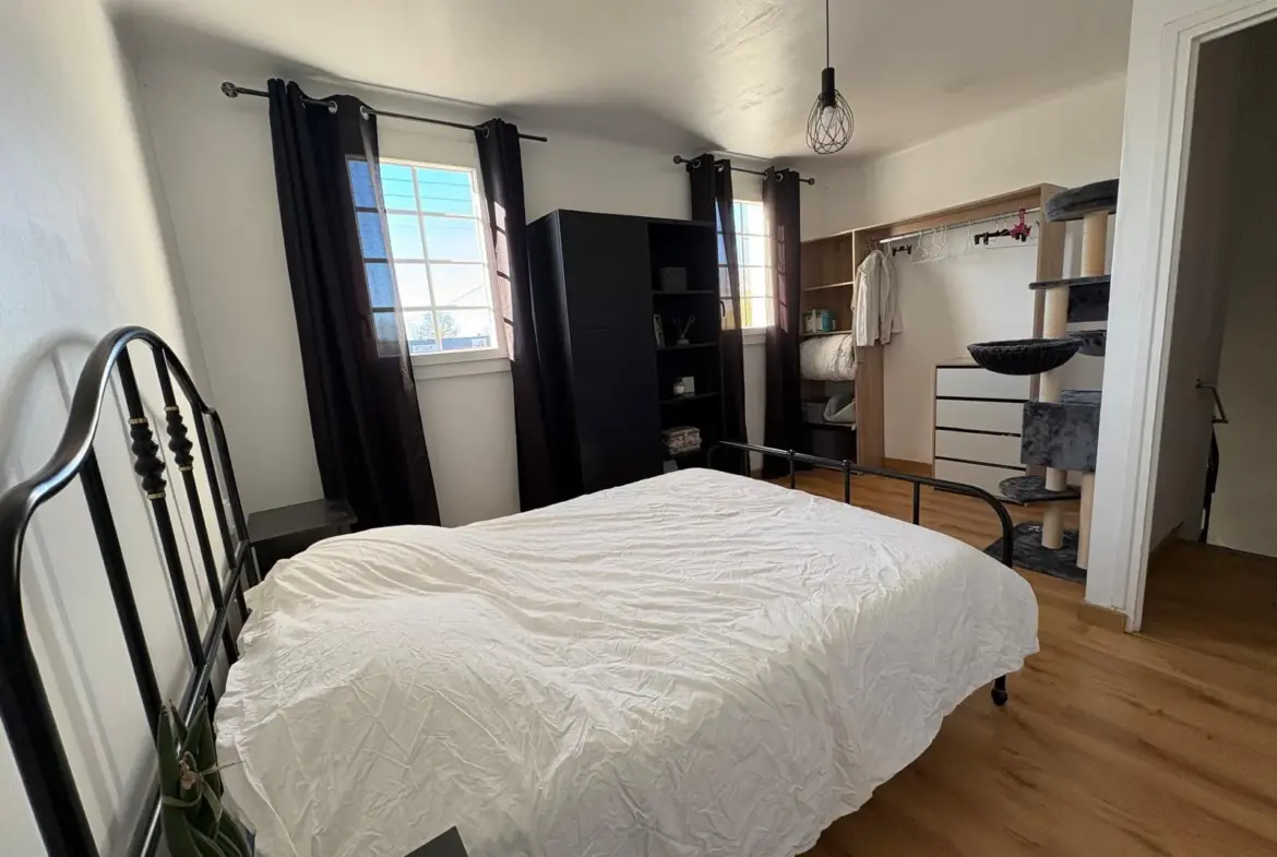 Maison rénovée avec 4 chambres à Vic-en-Bigorre à vendre 