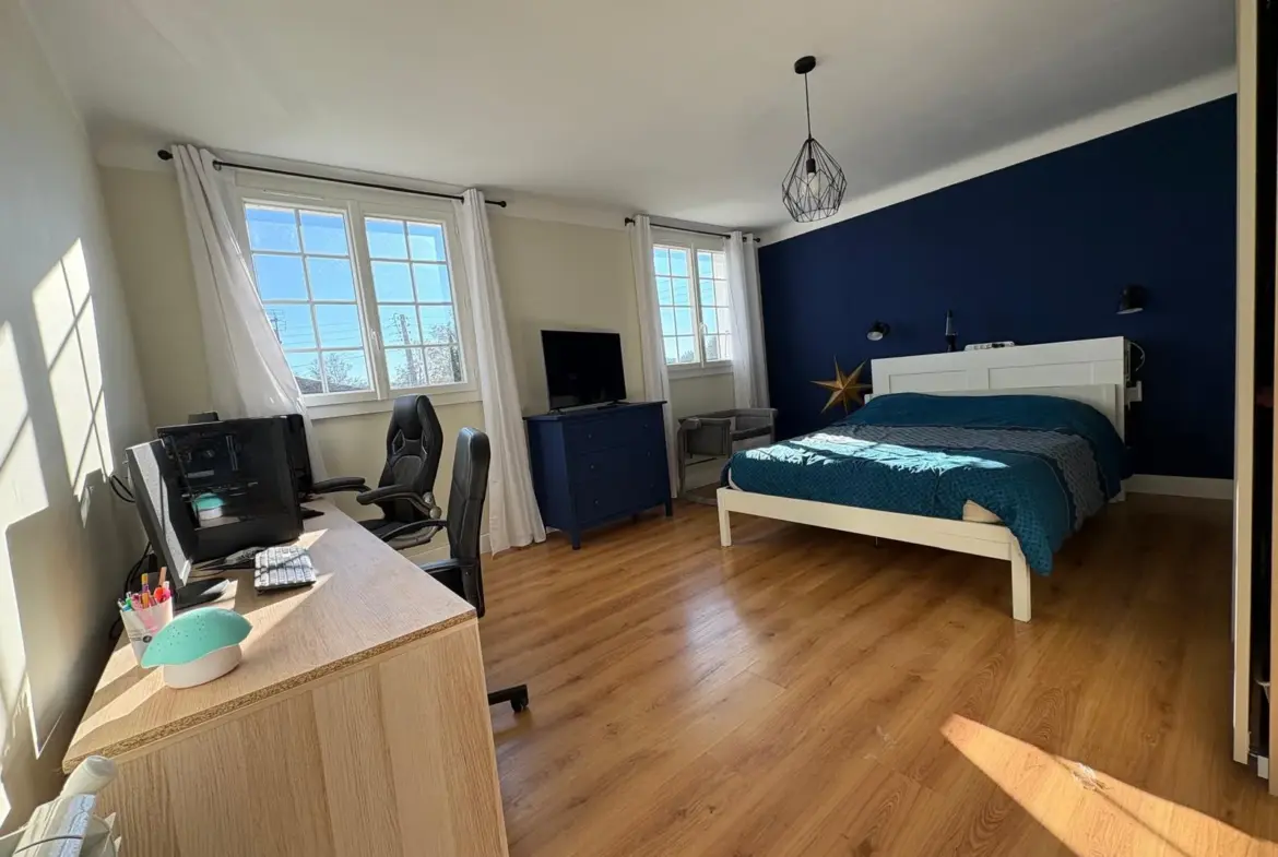 Maison rénovée avec 4 chambres à Vic-en-Bigorre à vendre 